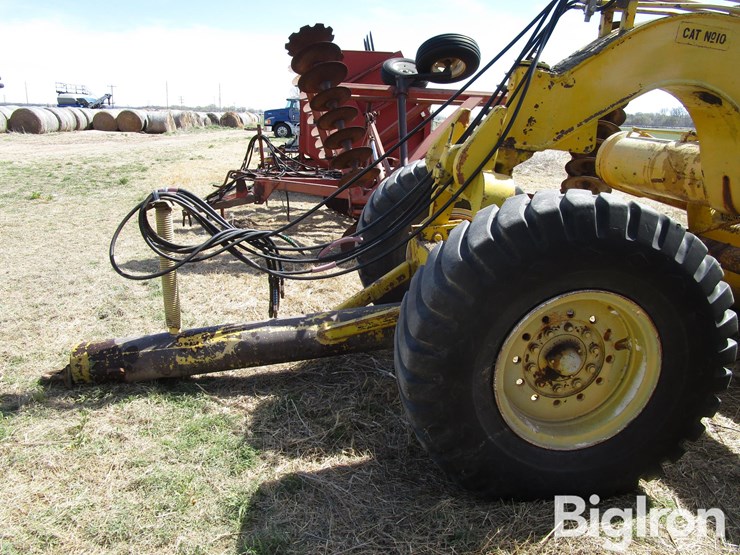 caterpillar-10-image-13