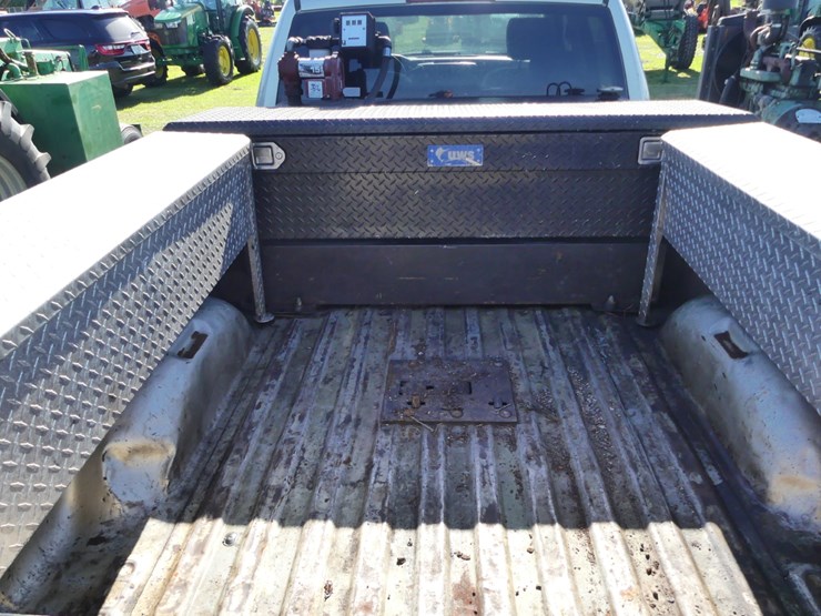 2010-dodge-ram-3500-image-5