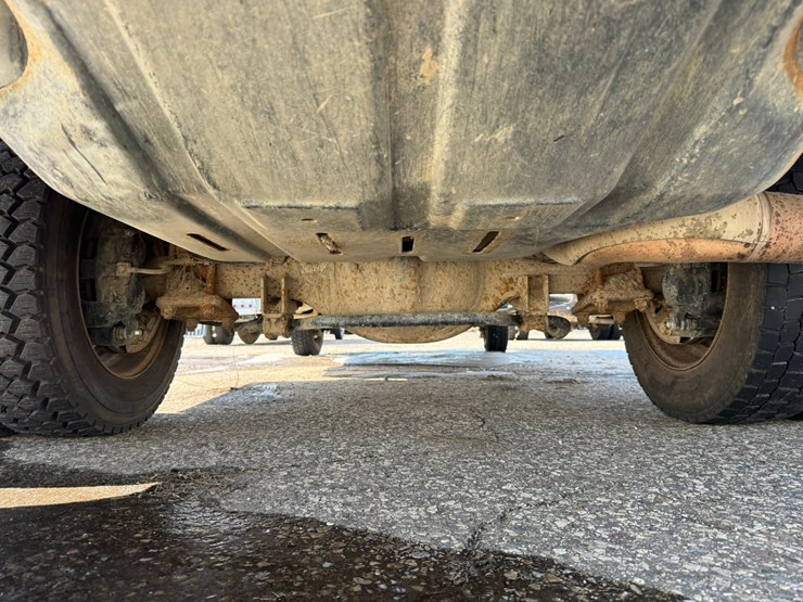 #2049-•-2015-ram-5500-heavy-duty-service-truck-image-25