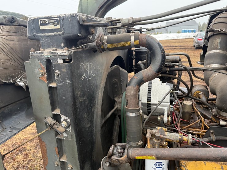 1984-mack-dm492s-image-43