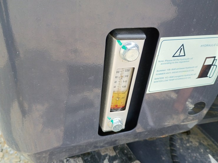 #24174-•-2025-agt-mx20r-mini-excavator-image-22