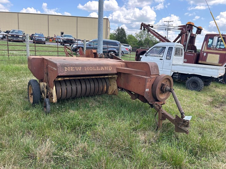 new-holland-268-image-1