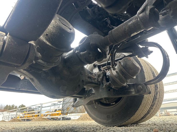 2020-kenworth-t680-image-85