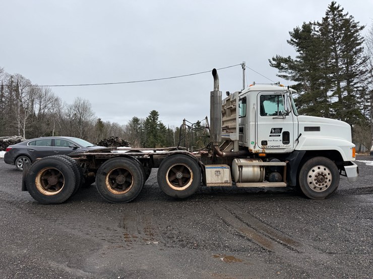 1996-mack-ch613-image-6