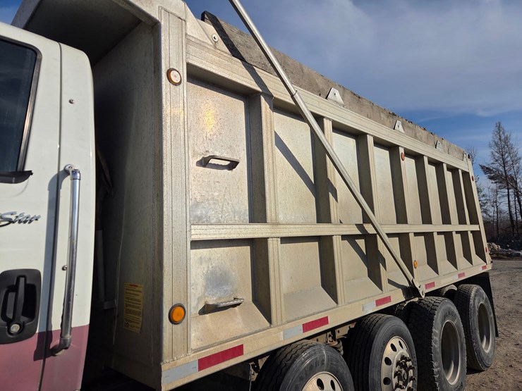 2012-international-7600-image-20