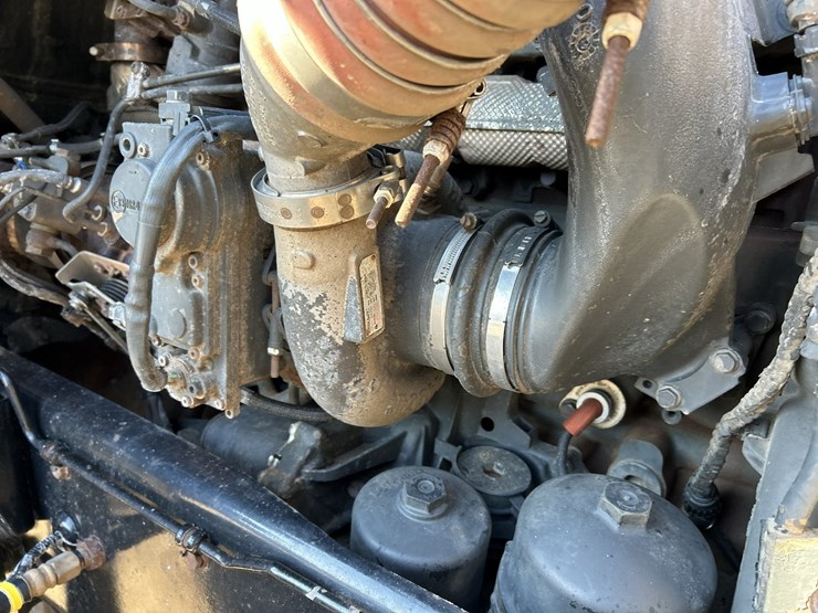 2020-kenworth-t880-image-37