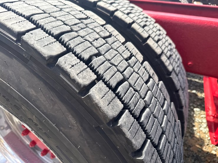 2005-kenworth-t800-image-81