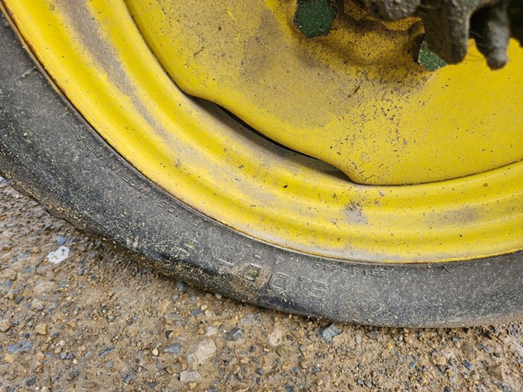 john-deere-model-b-image-47