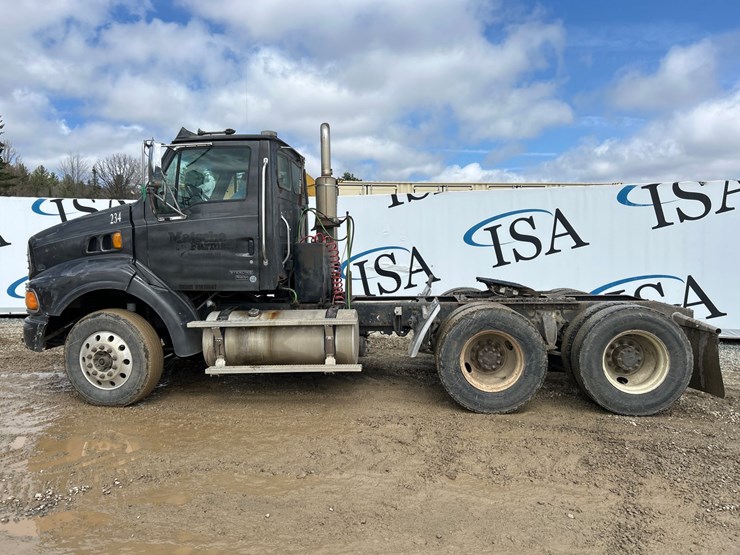 2005-massey-ferguson-8-image-2