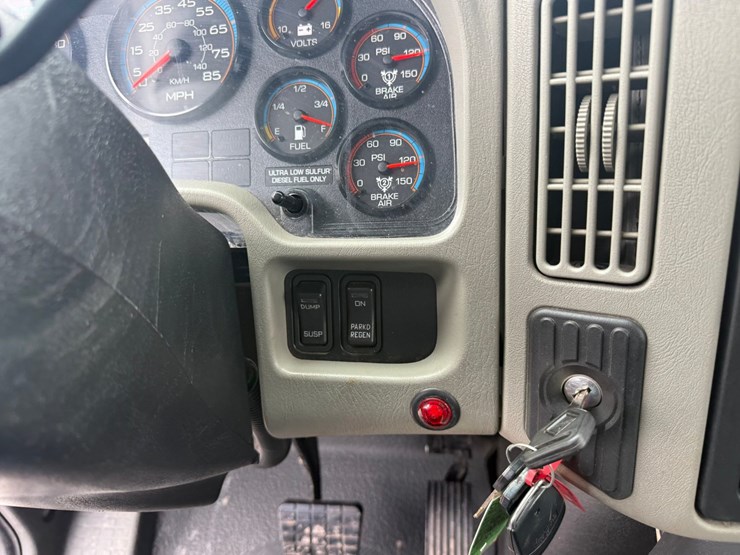 2013-international-4400-sba-image-41