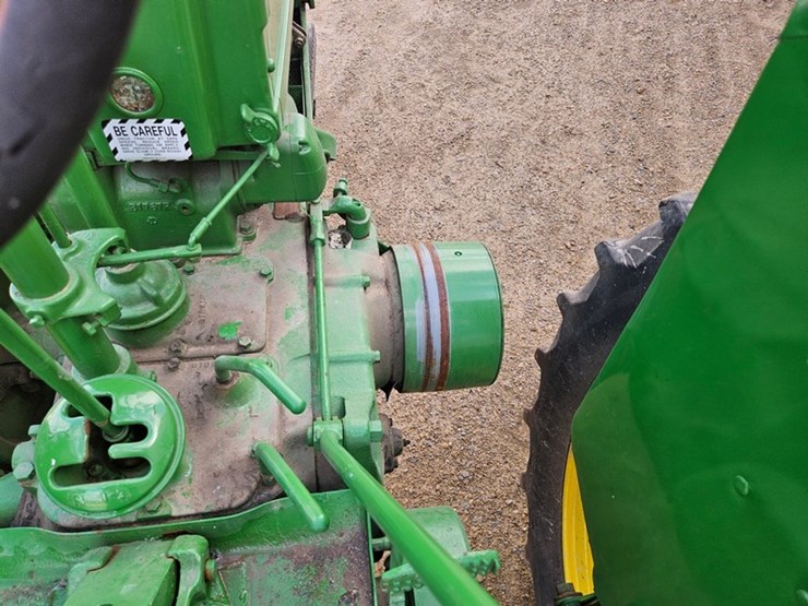 john-deere-model-b-image-30