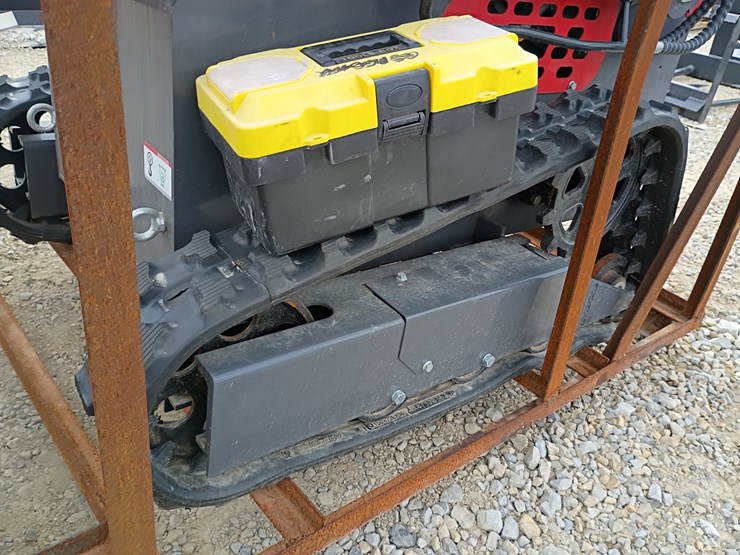 #23946-•-2025-agt-ysrt14-mini-skid-steer-image-21