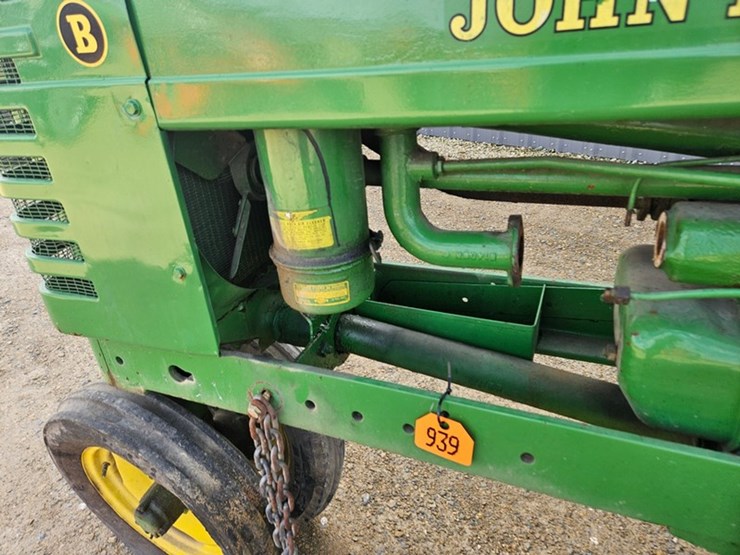 john-deere-model-b-image-10