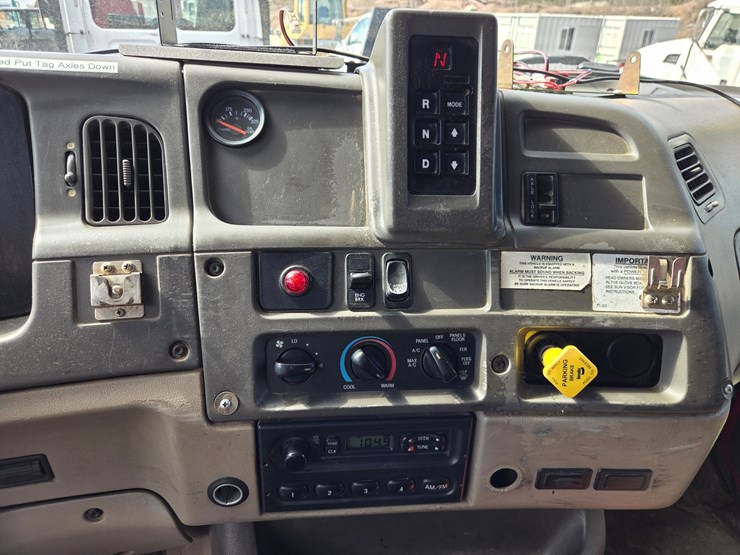 2005-massey-ferguson-8-image-65