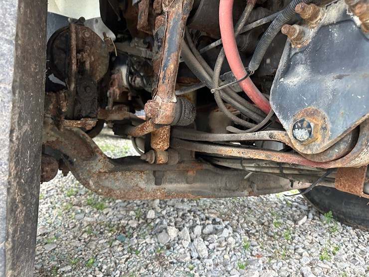 2007-international-7600-image-29