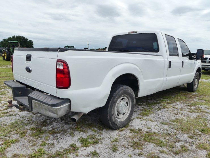 2012-ford-f250-xl-image-4