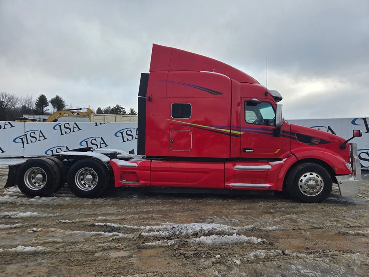 peterbilt-579-image-6