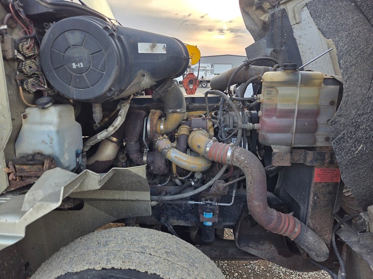 2005-caterpillar-c13-image-49