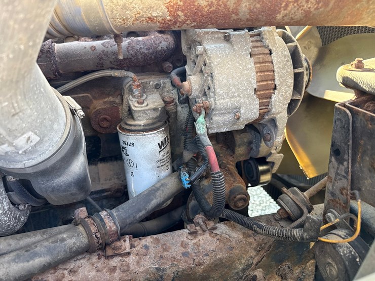 1998-freightliner-fl70-image-21