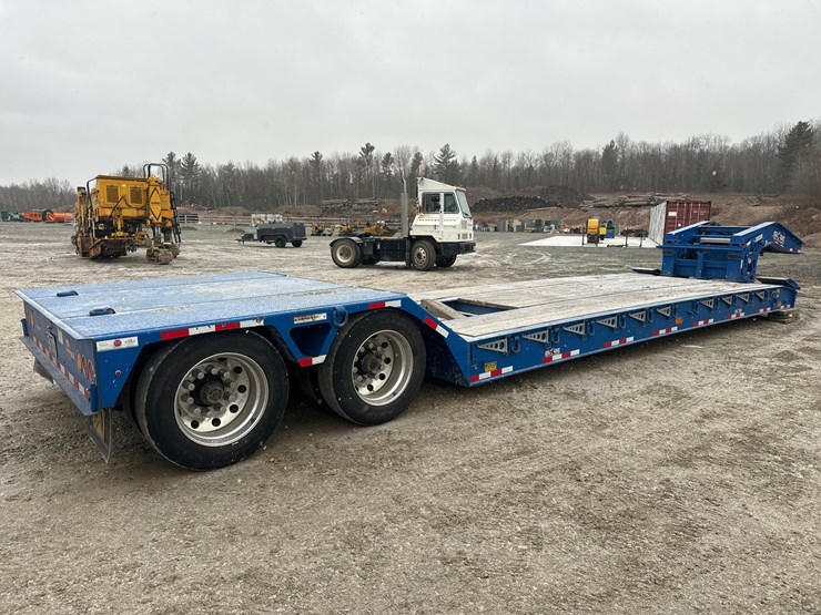 2022-globe-lowboy-image-5