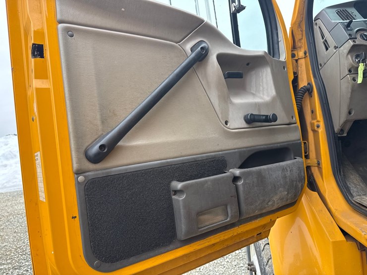 2007-sterling-acterra-image-32