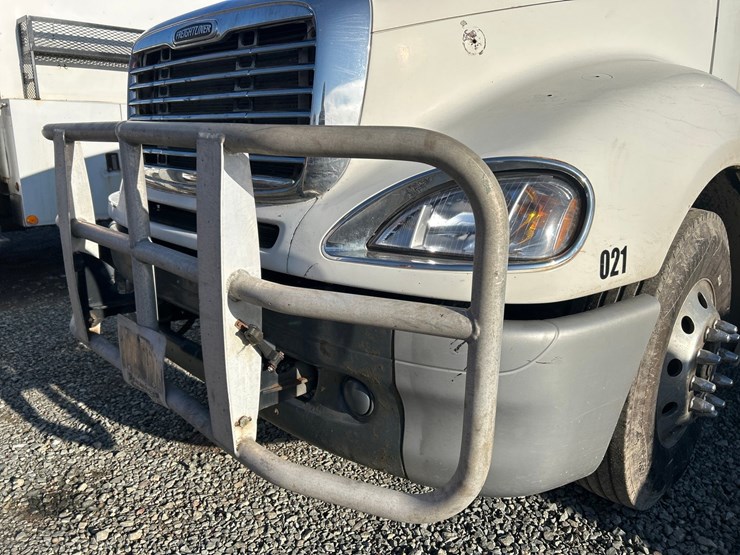 2002-massey-ferguson-8-image-12