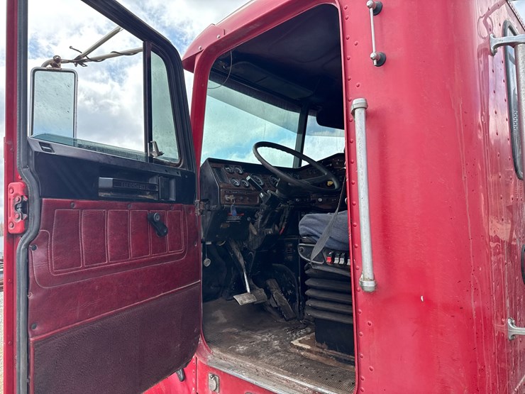 1998-massey-ferguson-8-image-57