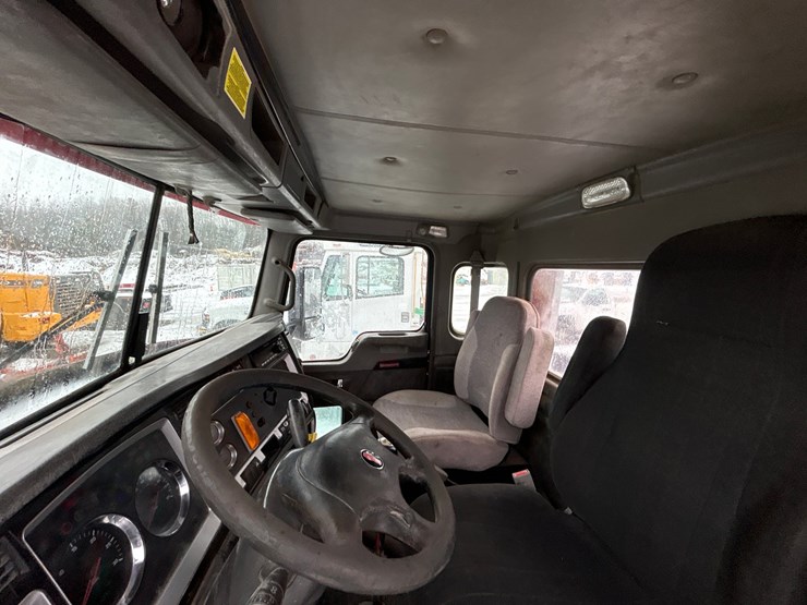 2007-kenworth-w900-image-73