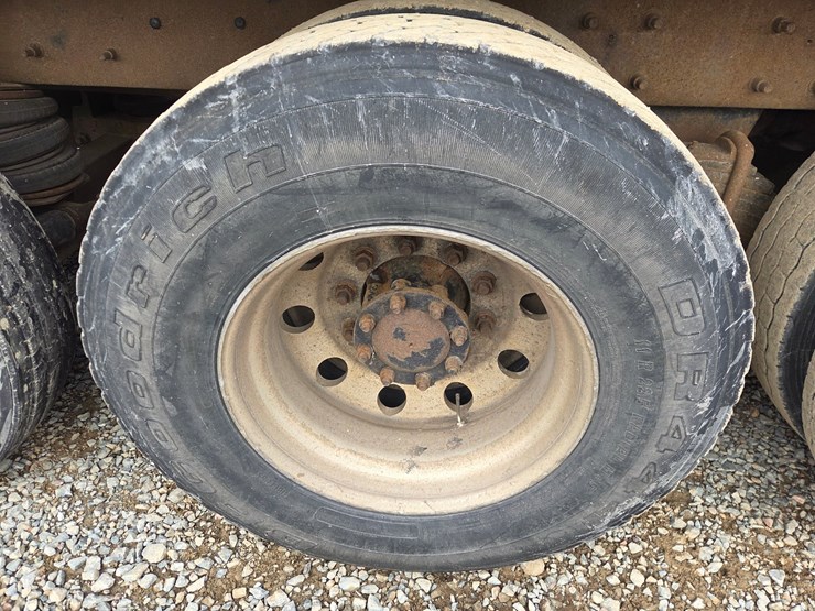 2006-massey-ferguson-8-image-81