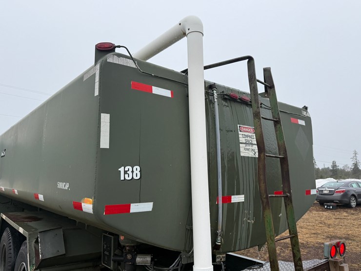 1984-mack-dm492s-image-21