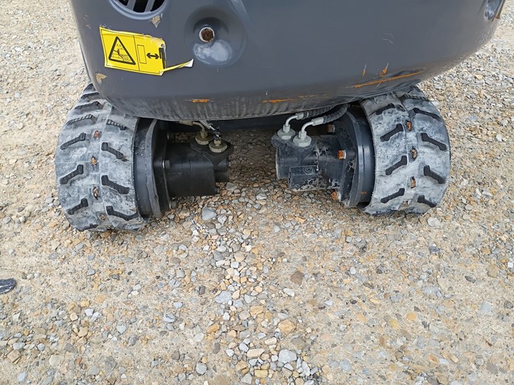 #24172-•-2025-agt-qk18rxs-c-mini-excavator-image-11