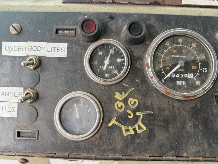 1986-oshkosh-wt2206-image-49