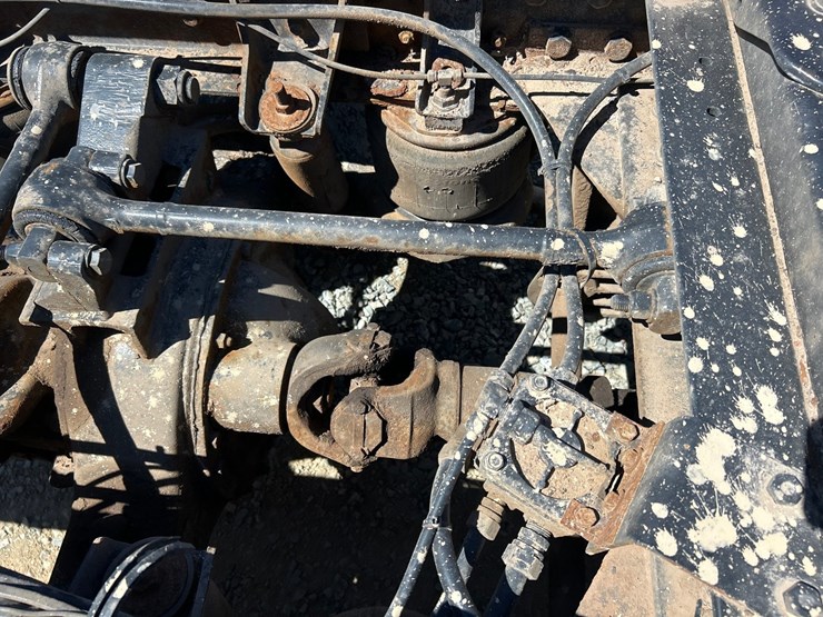 1994-massey-ferguson-8-image-27