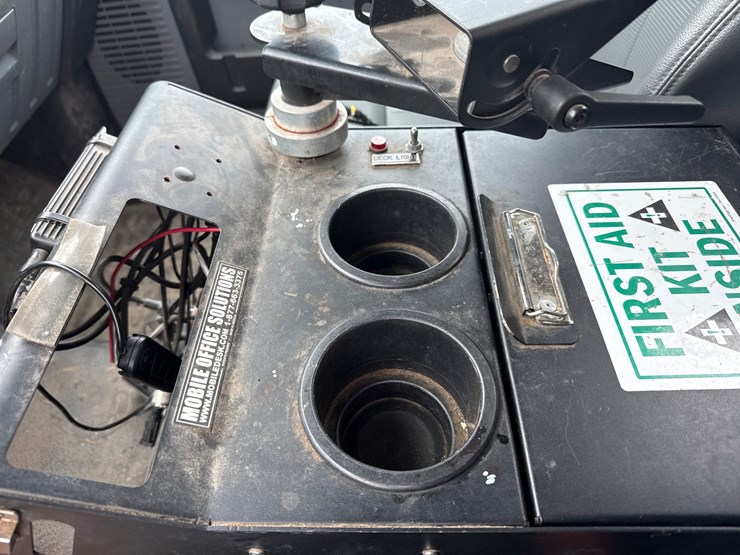 2015-ford-f550-image-55