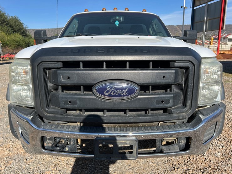 2012-ford-f550-image-8