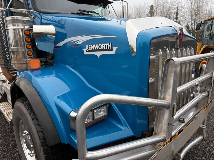 2020-kenworth-t800-image-9