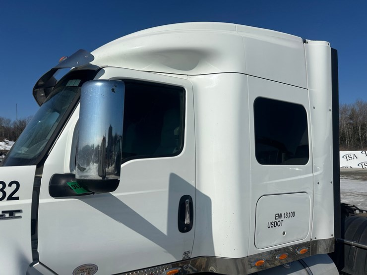 2017-international-lt-image-15