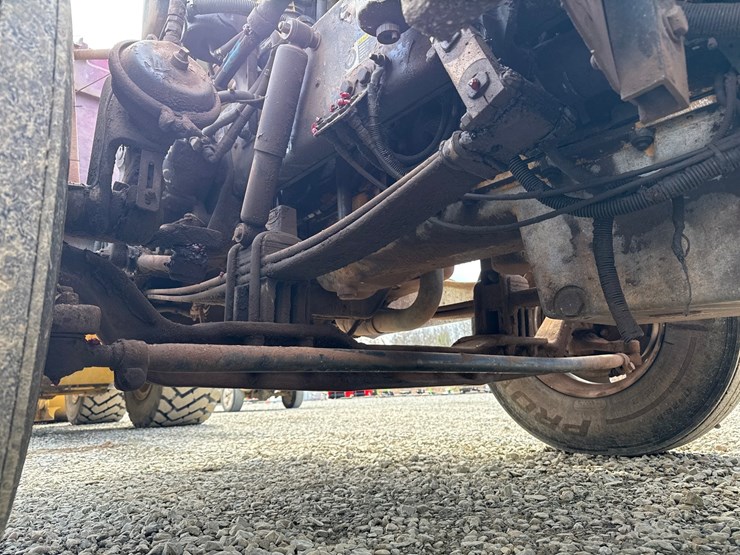 2004-peterbilt-378-image-32