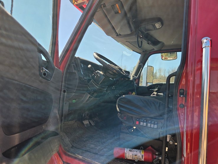 2019-international-hv613-image-73