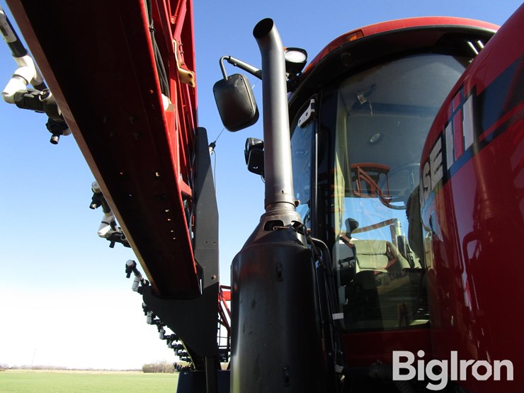 2012-case-ih-3530-floater-sprayer-image-16