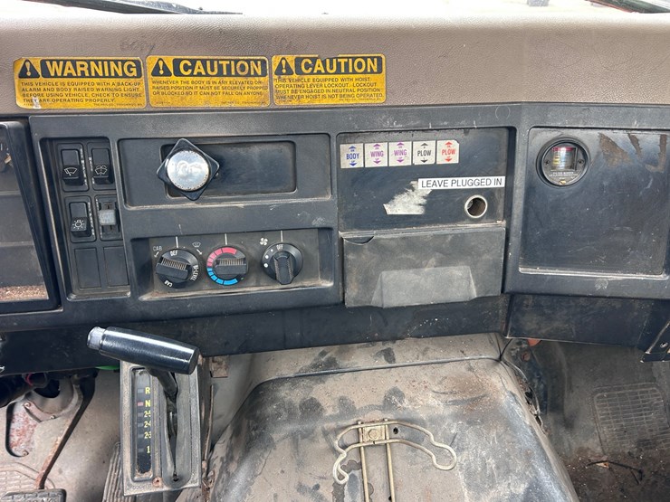 1992-international-4900-image-36