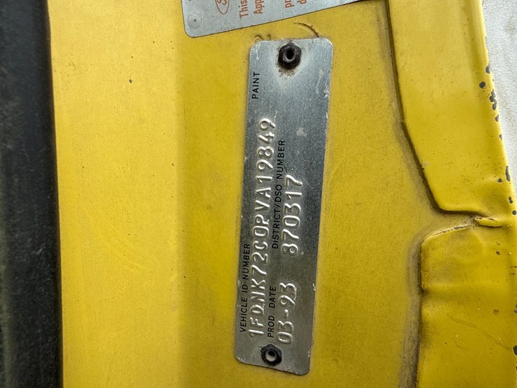 1993-ford-f700-image-86