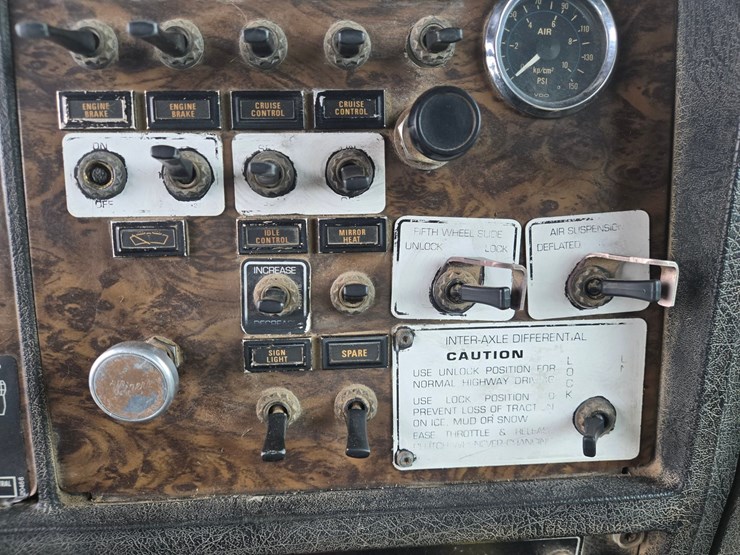 1993-kenworth-t800-image-82