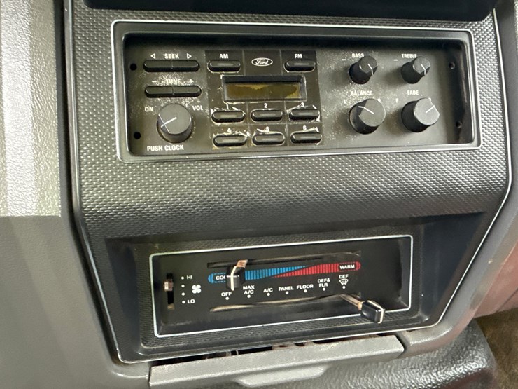 1993-ford-f700-image-64