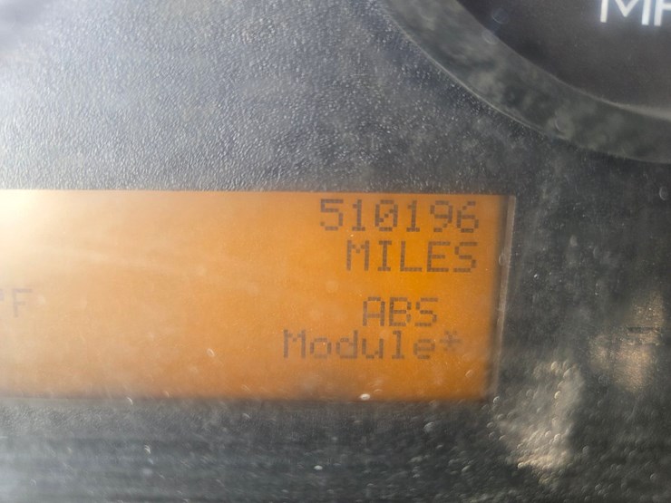 2012-international-7600-image-63