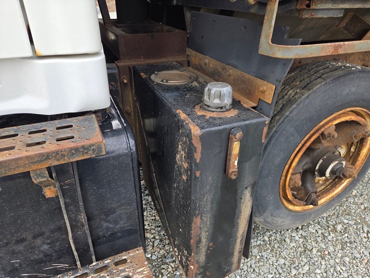 1999-caterpillar-3126-image-25