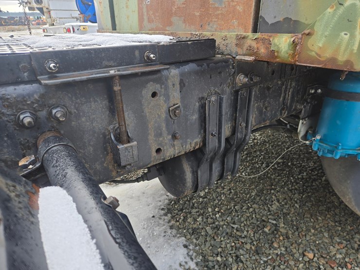 1992-massey-ferguson-8-image-41