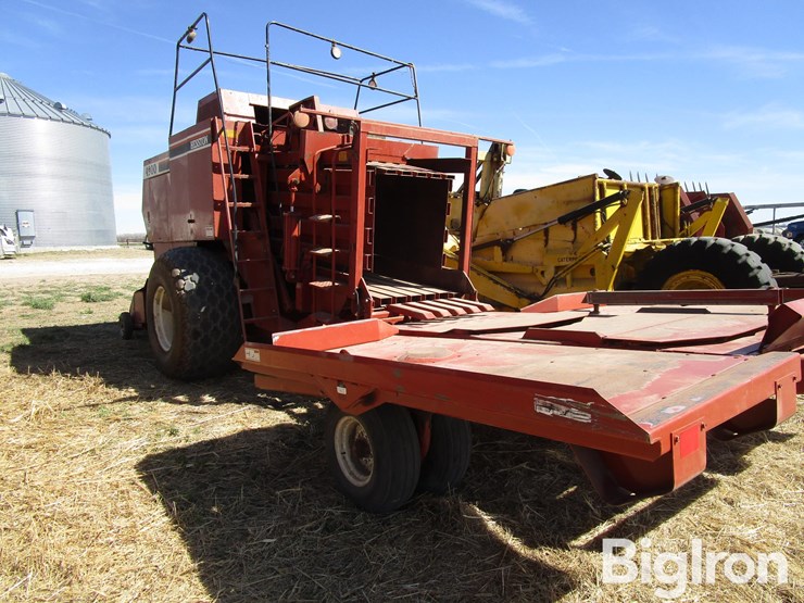1994-hesston-4900-image-11