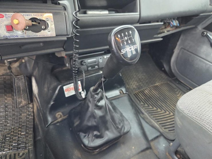 1999-caterpillar-3126-image-69