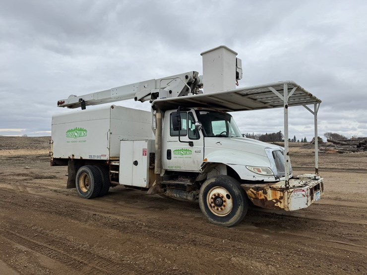 2007-international-durastar-4400-image-7